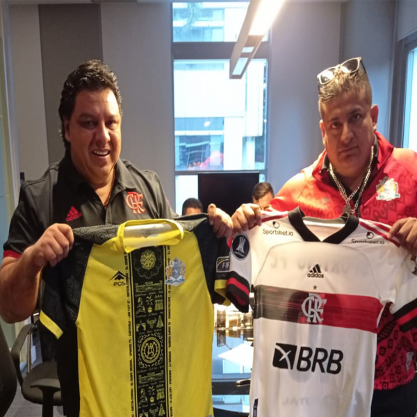 Jonh Vásquez y el Club Sporting firman importante alianza con Flamengo de Brasil